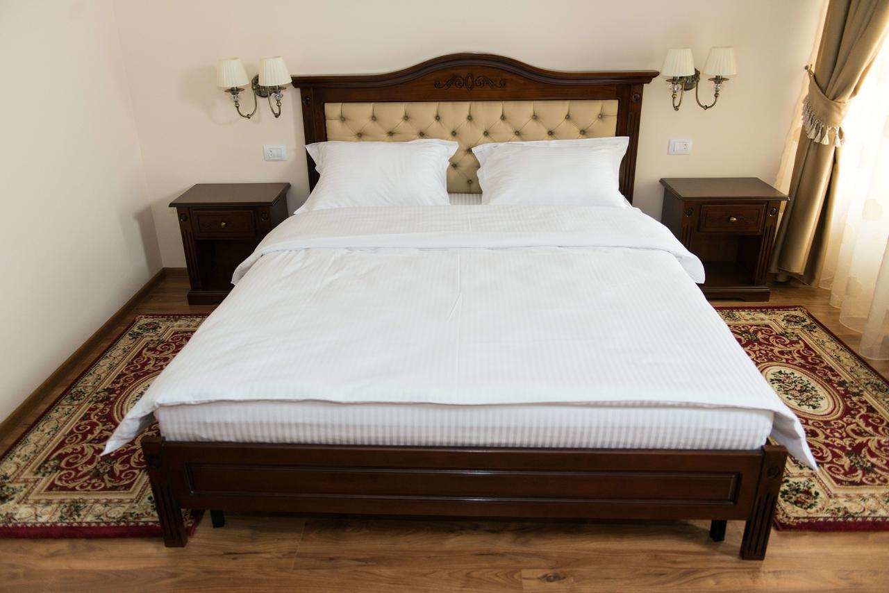 Hotel Dallas Negresti-Oas Δωμάτιο φωτογραφία